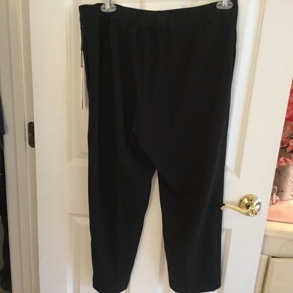 NWT. Calvin Klein Black Cropped Pants Sz 16 - Picture 10 of 10